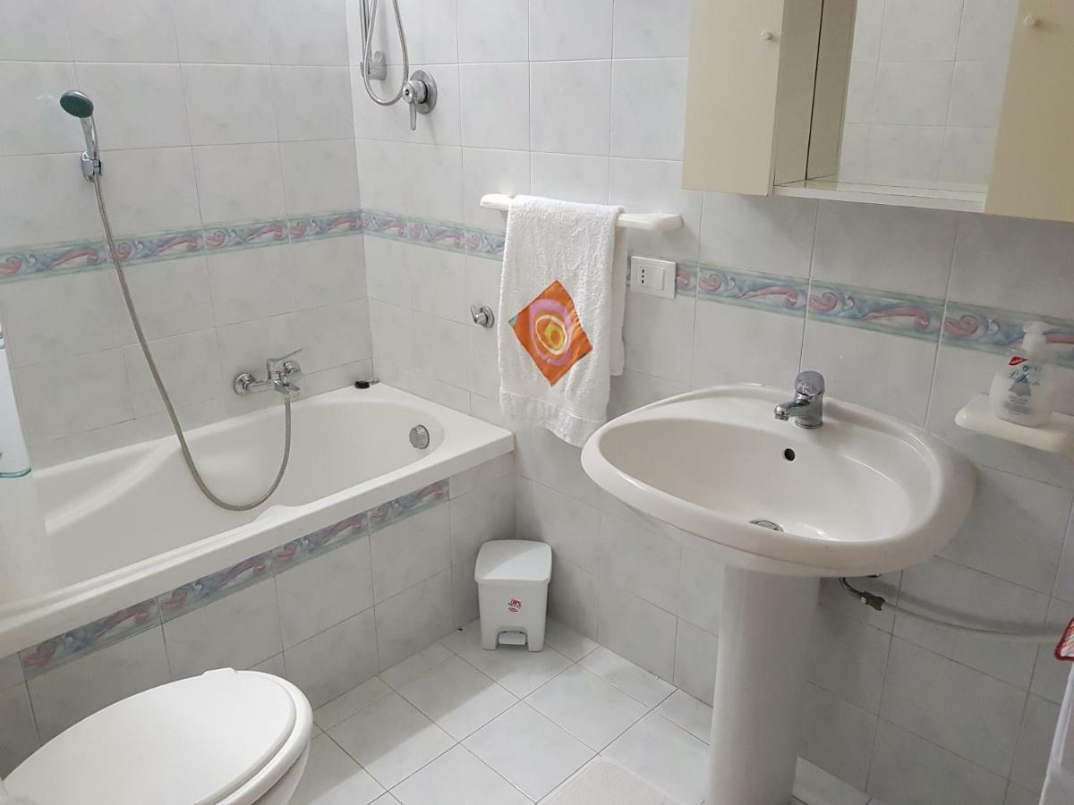 Apartmán Maison Jolie Capaci Exteriér fotografie
