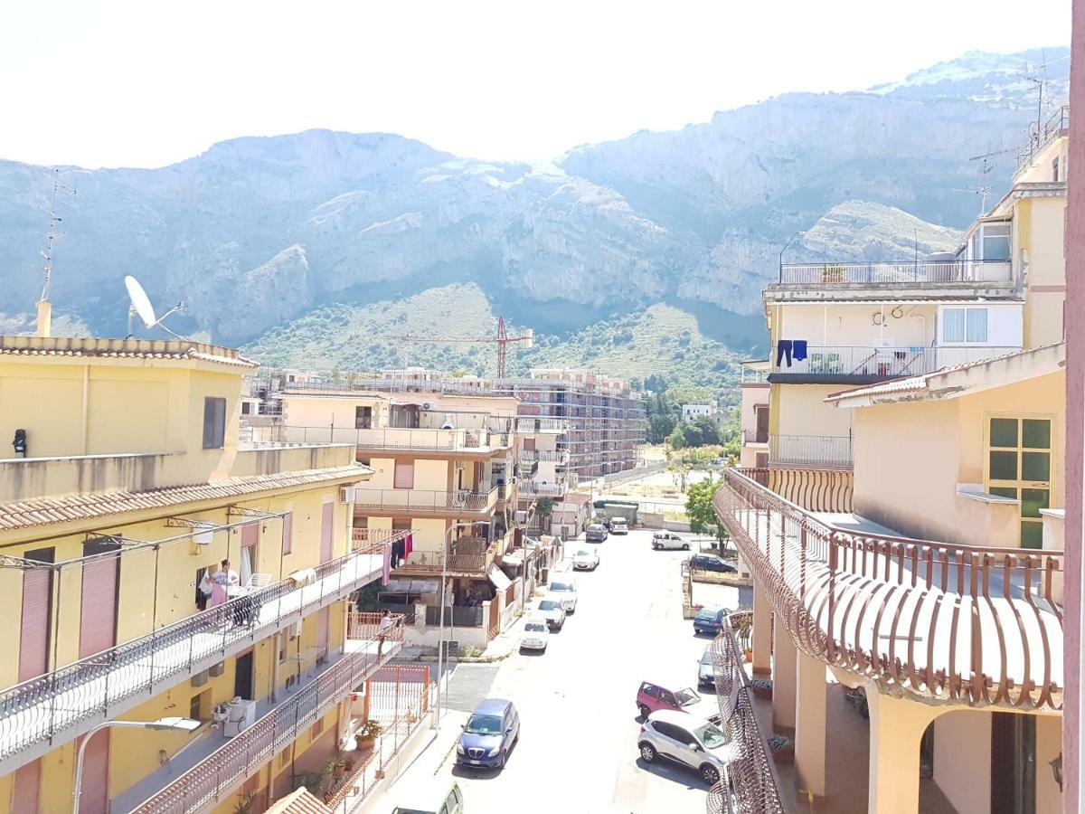 Apartmán Maison Jolie Capaci Exteriér fotografie